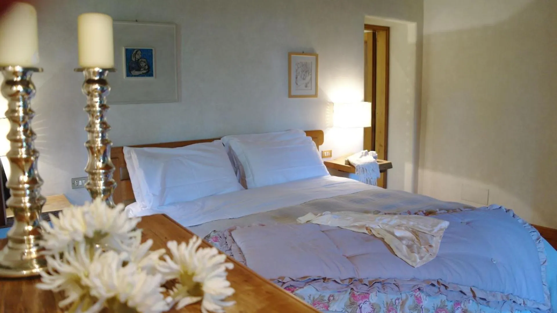 Villa Antonella Castagno  Italy